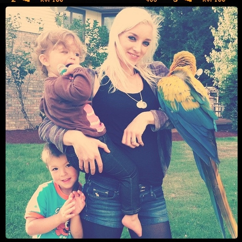 Keeping Kids Safe Around Your Pet Parrots